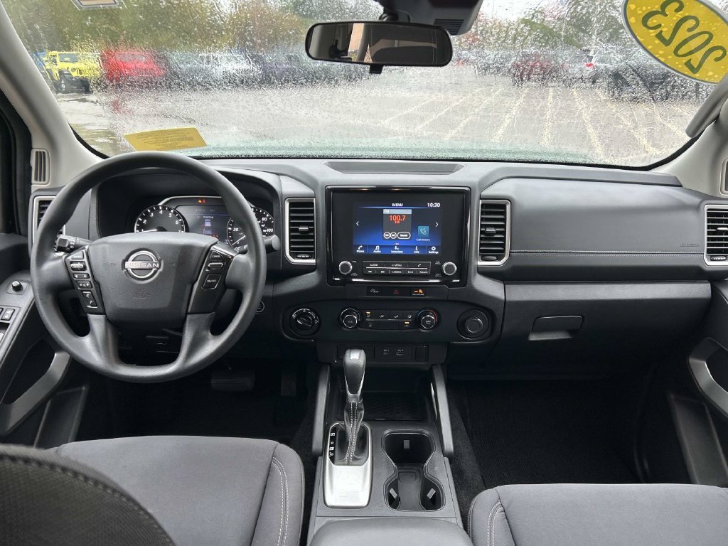 Used 2023 Green Nissan SV image 16