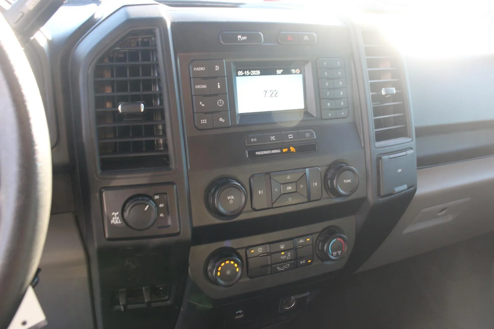 Used 2020 White Ford XL image 20