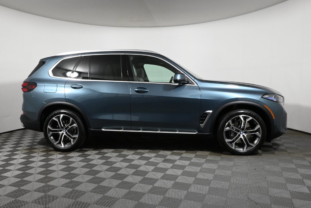 2026 BMW X5 40i - Photo 8