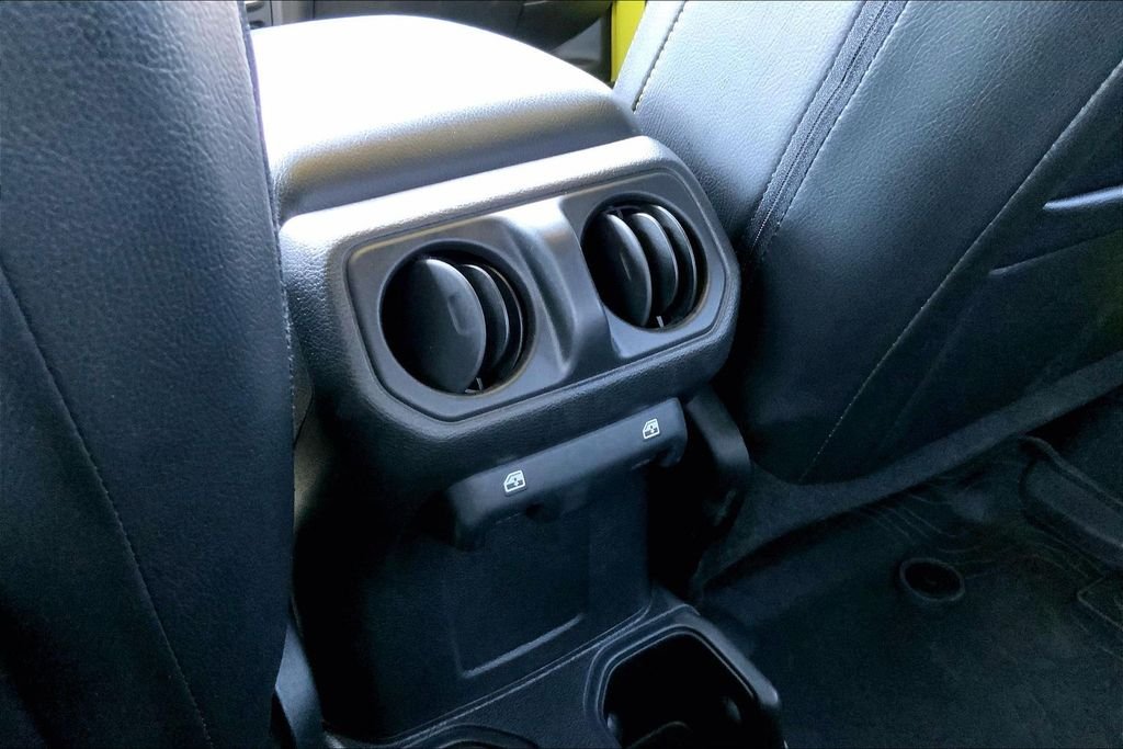 Used 2023 Yellow Jeep Sport S image 10