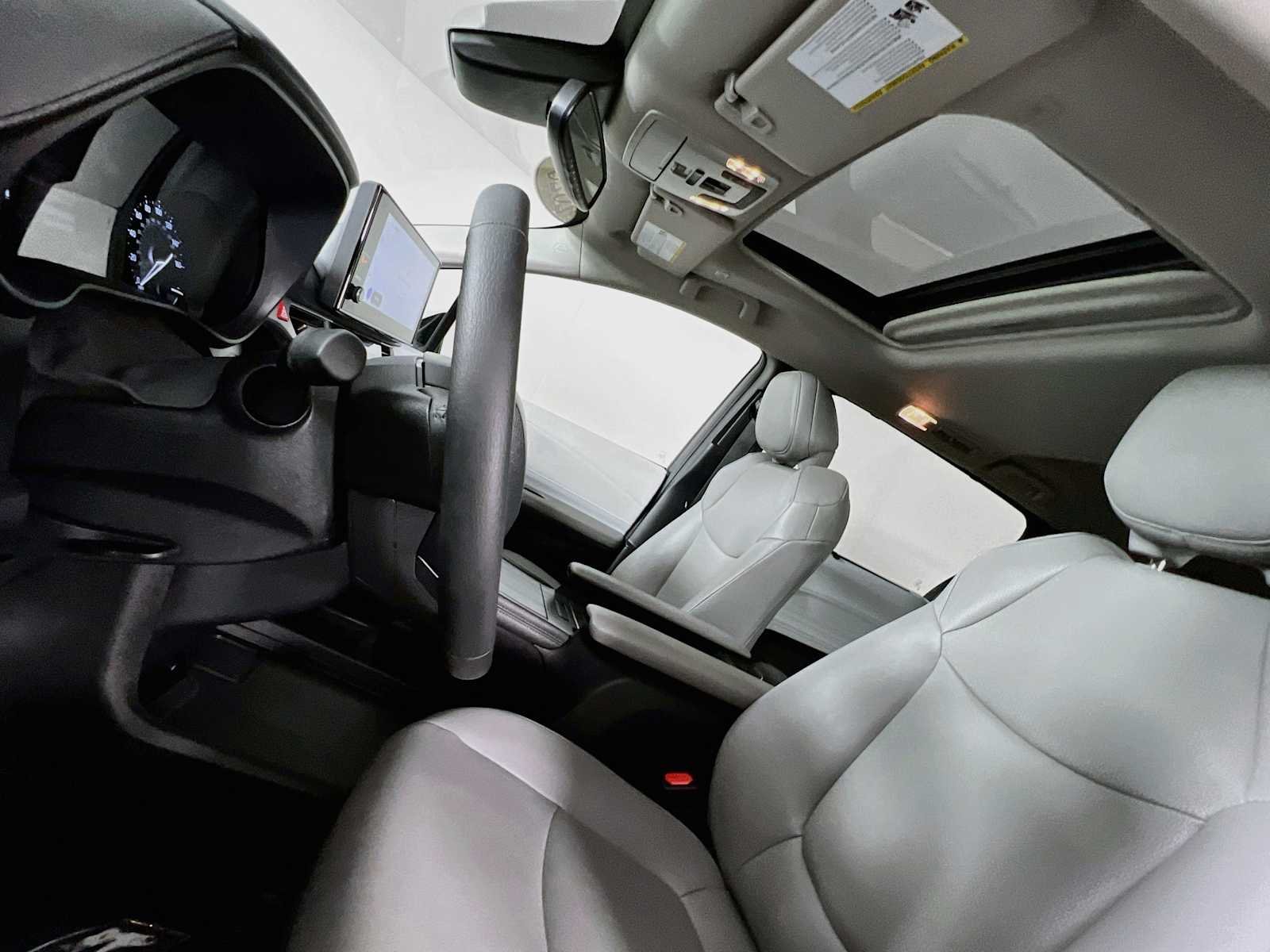 Used 2026 Wind Chill Pearl Toyota XLE image 23