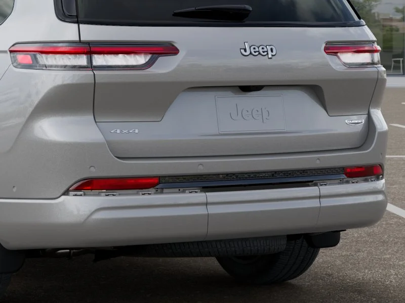 New 2026 Silver Zynith Exterior Paint Jeep Summit image 39