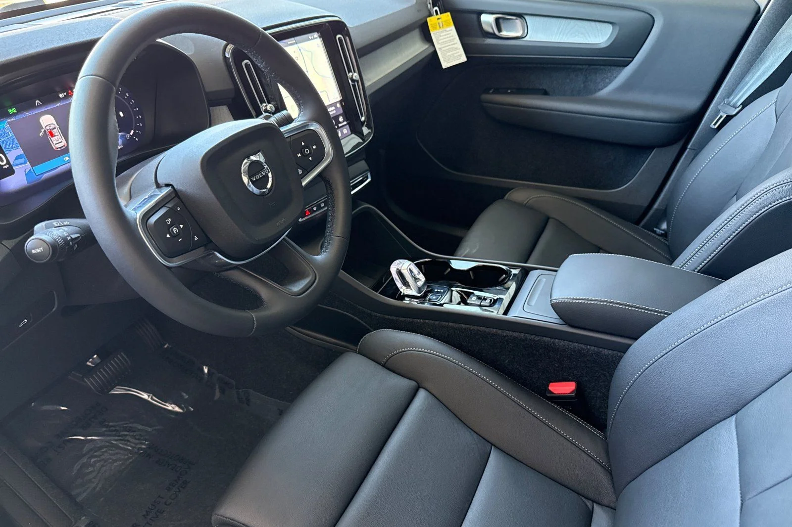 New 2026 Vapour Grey Volvo Plus image 9