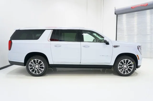 New 2026 Glacier White Tricoat GMC Denali image 4