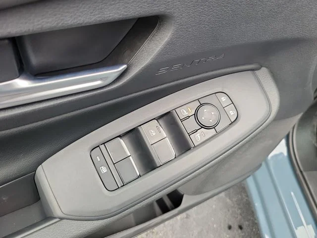 New 2027 Atlantic Gray Metallic Nissan SV image 15