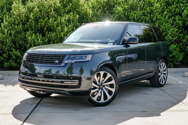 New 2026  Land Rover SE image 2