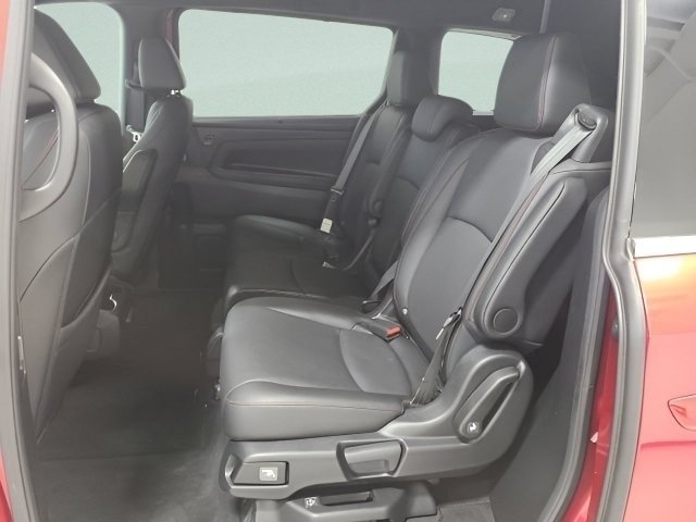 2025 Honda Odyssey Sport L - Photo 18