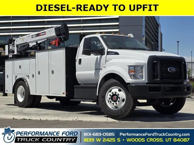 2025 Ford F-750SD Base