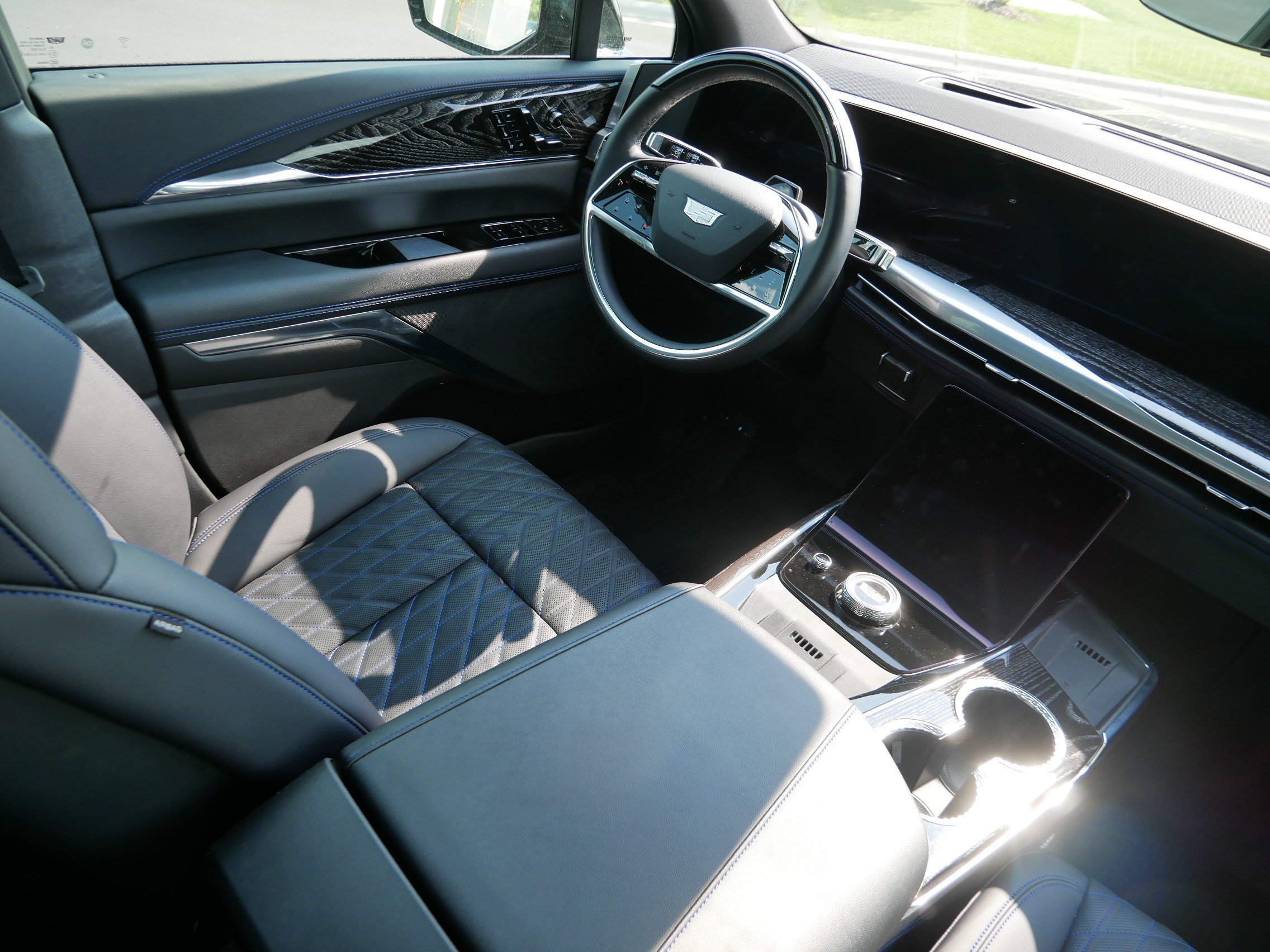 2026 Cadillac Escalade IQ Sport - Photo 7