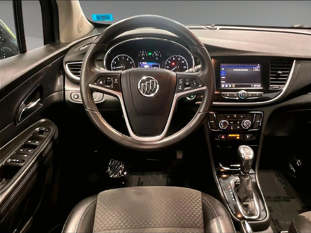 Used 2022 Blue Buick Preferred image 18