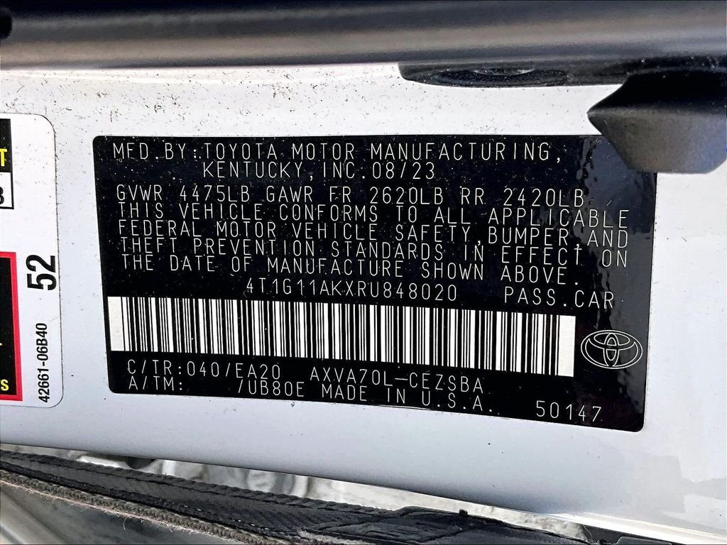 Used 2024 White Toyota SE image 35