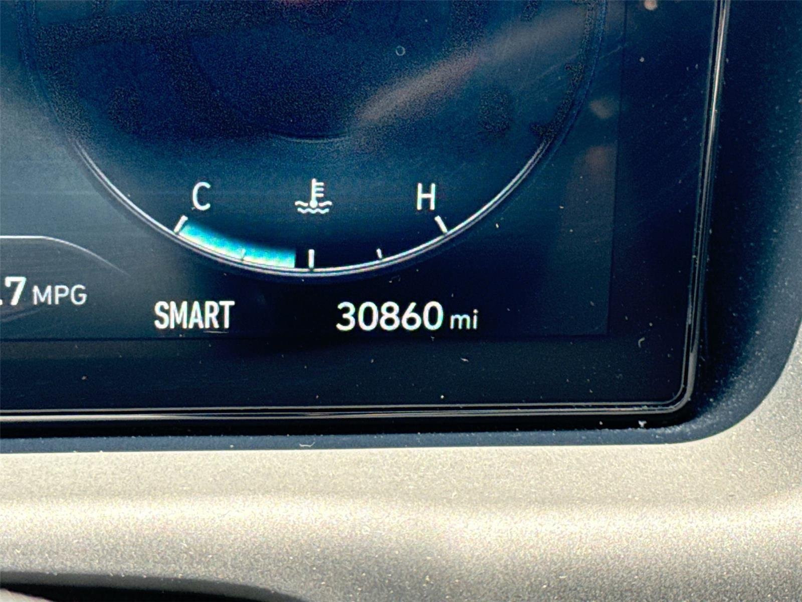 Used 2024 Hampton Gray Hyundai SEL image 31