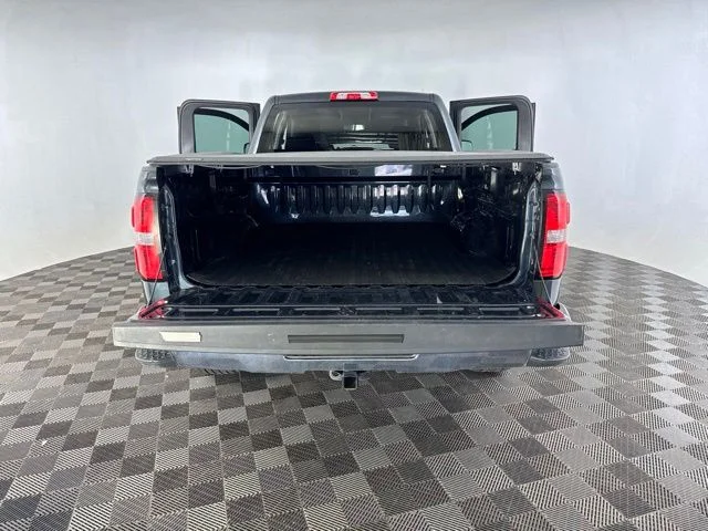 Used 2017 Gray GMC SLE image 18