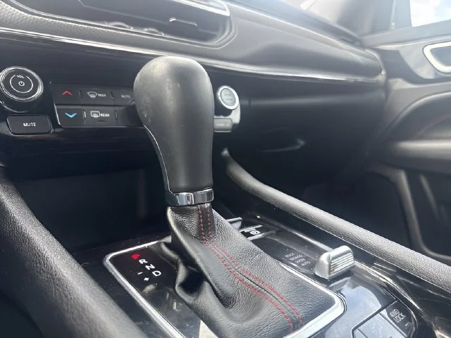 Used 2023 Silver Jeep Trailhawk image 7