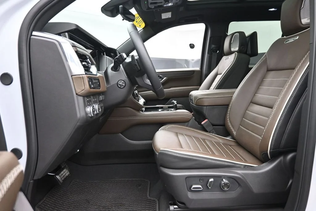 Used 2026 White GMC Denali Ultimate image 25
