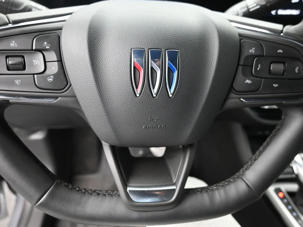 Used 2025 Gray Buick Avenir image 17