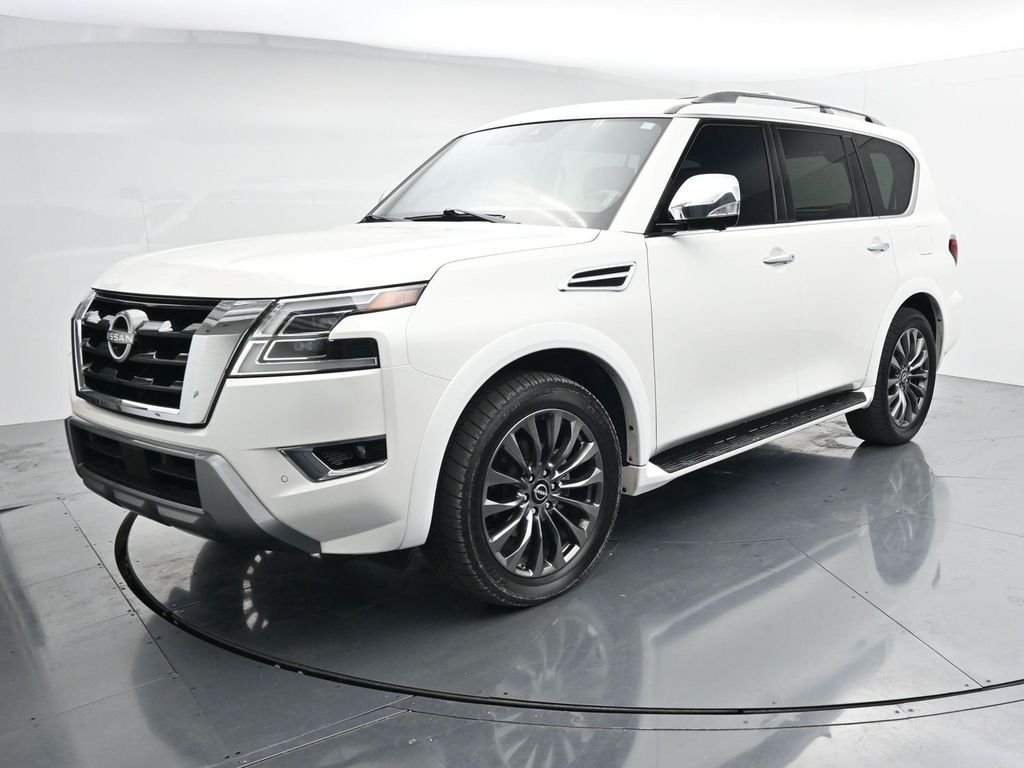 Used 2023 White Nissan Platinum image 4