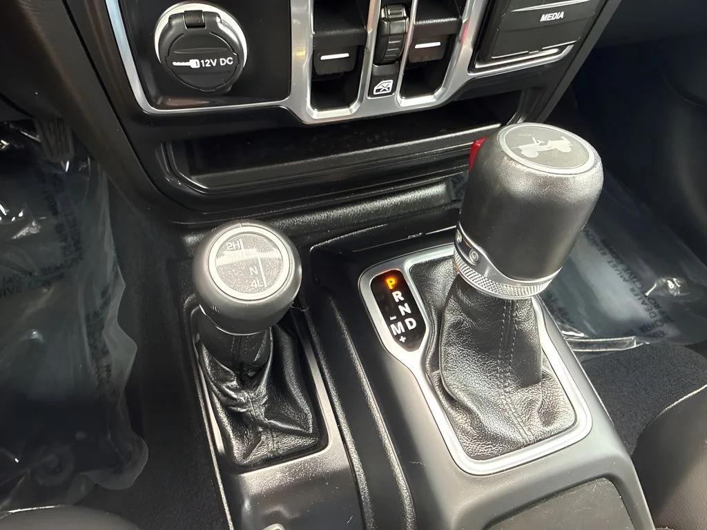 Used 2020 Gray Jeep Unlimited Sahara Altitude image 14