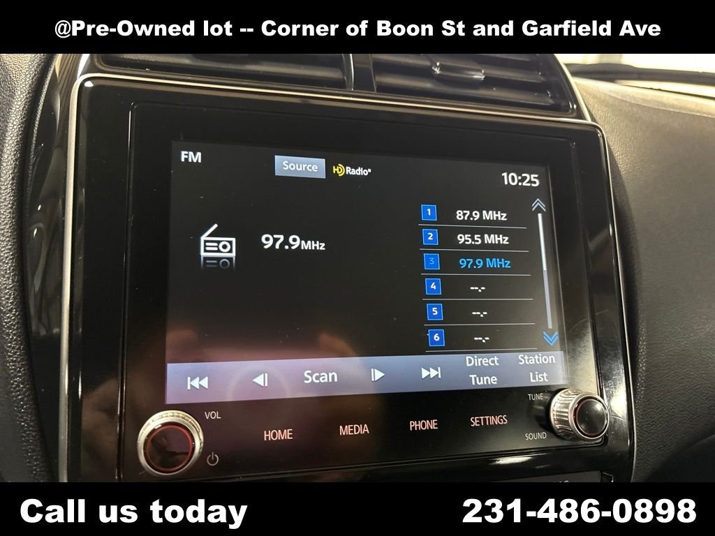 Used 2025  Mitsubishi 2.0 SE image 21
