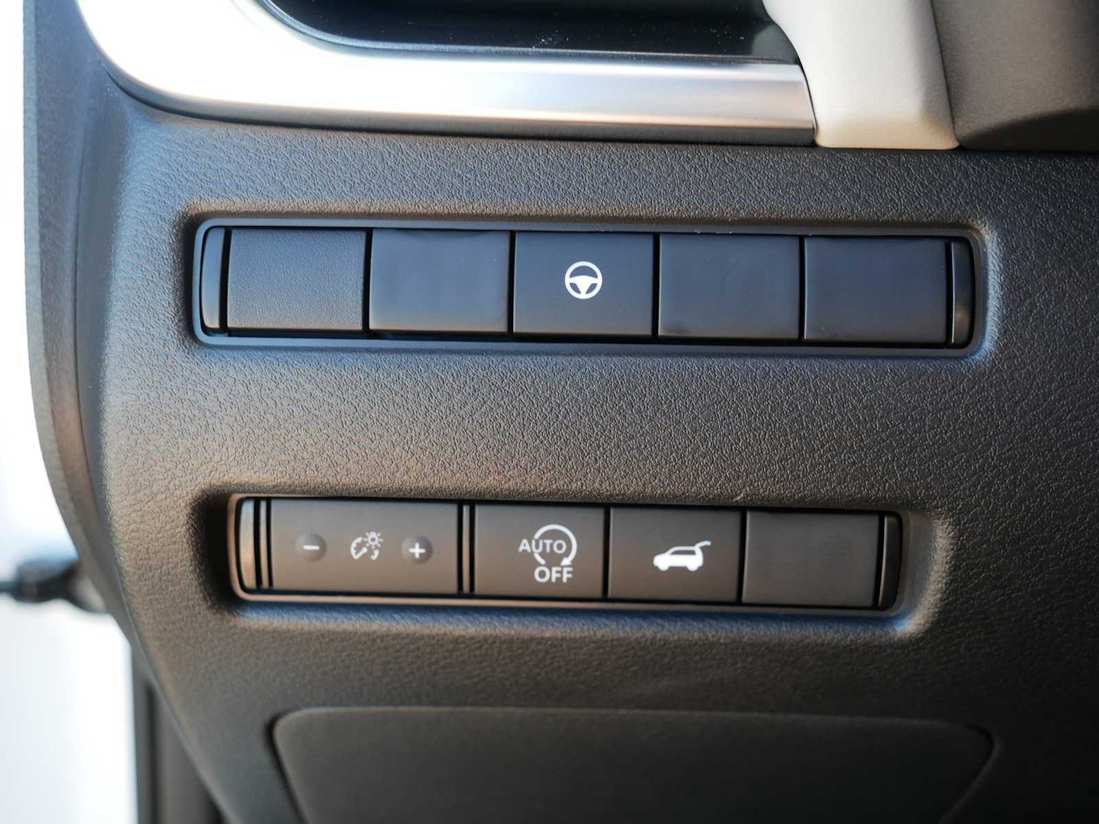 2025 Nissan Rogue SV - Photo 26