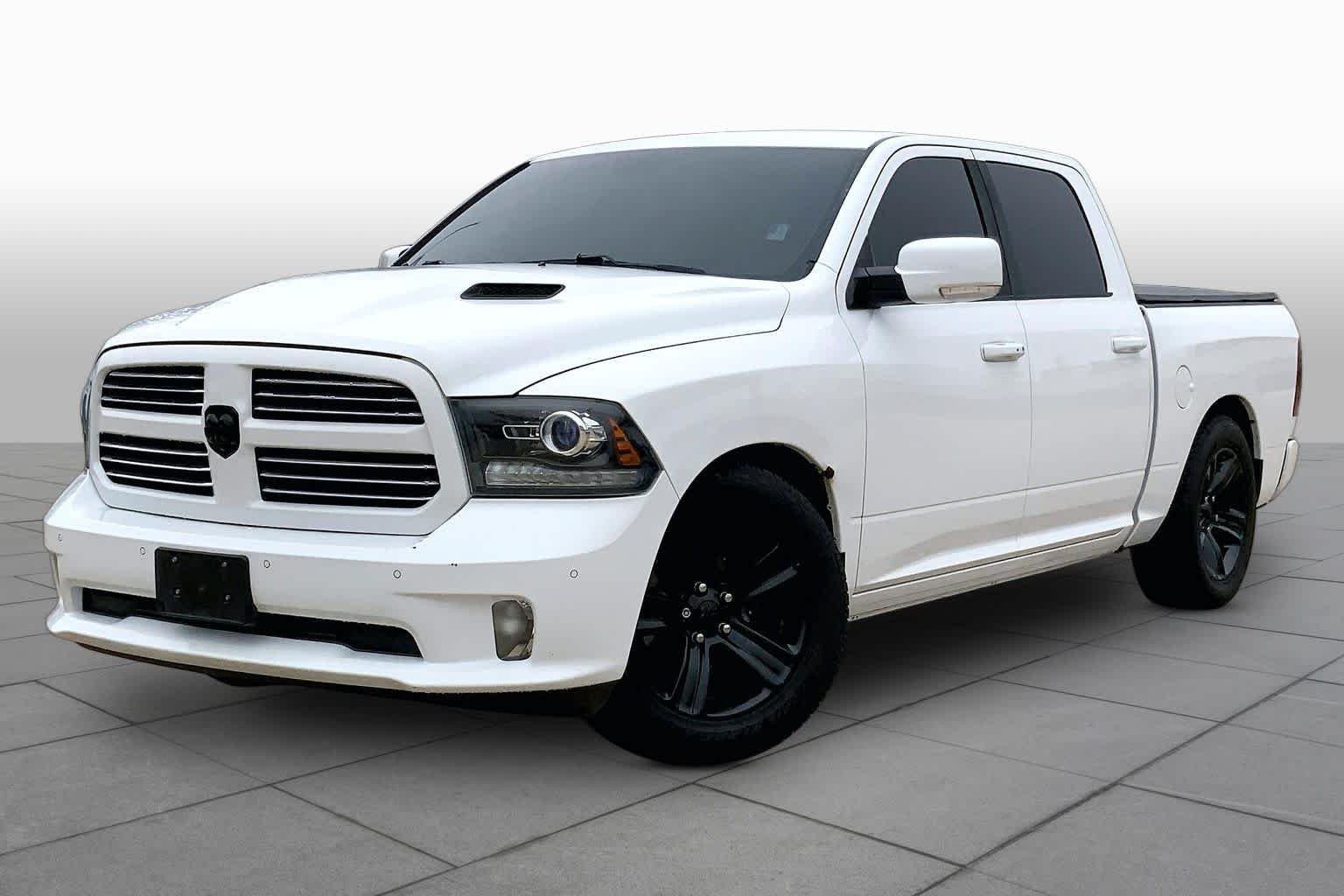 2016 RAM 1500 Sport Crew Cab 5'7's photo