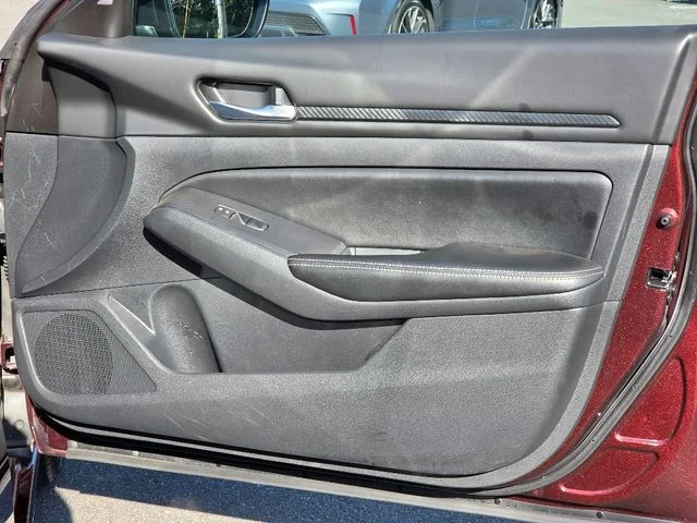 2024 Nissan Altima SV - Photo 10