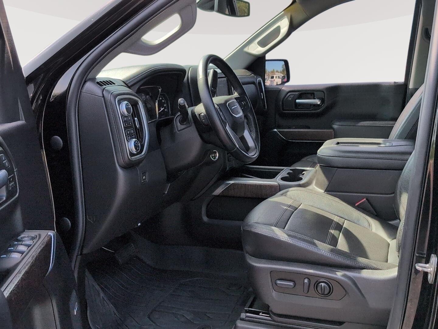 Used 2022 Onyx Black GMC Denali image 3