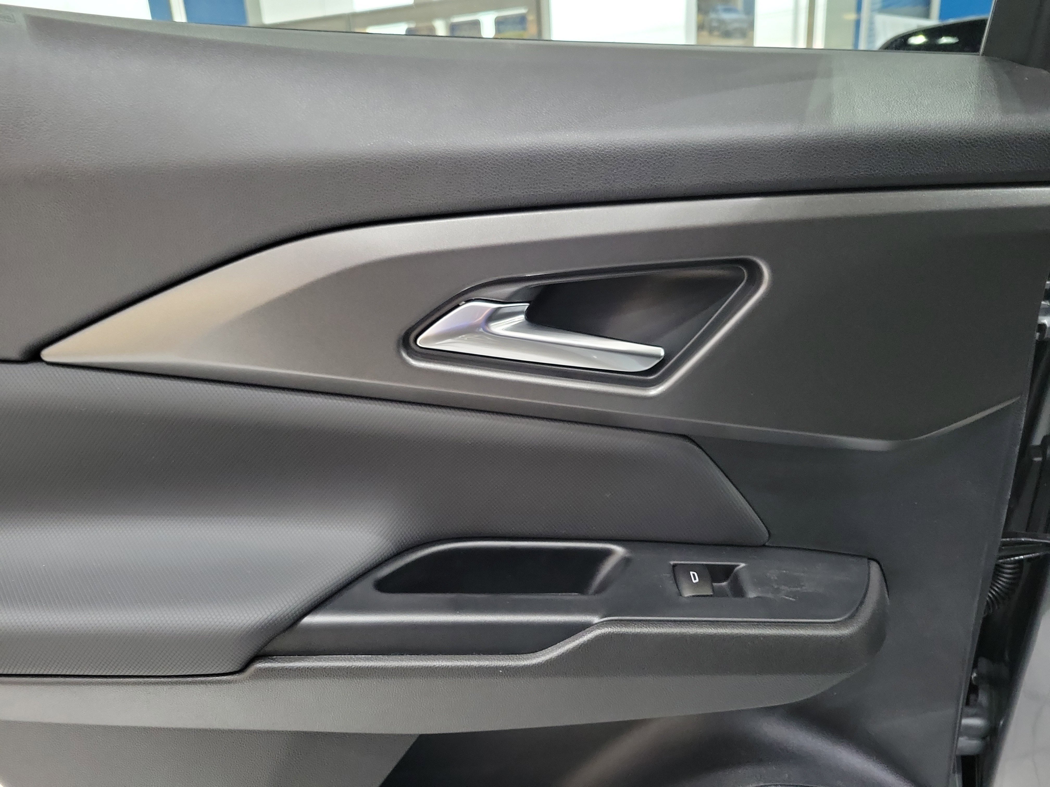 2026 Chevrolet Equinox EV 1LT - Photo 12