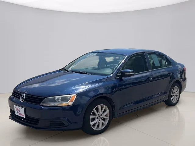 Pre-Owned 2012 Volkswagen Jetta SE Front Wheel Drive 4DR SEDAN