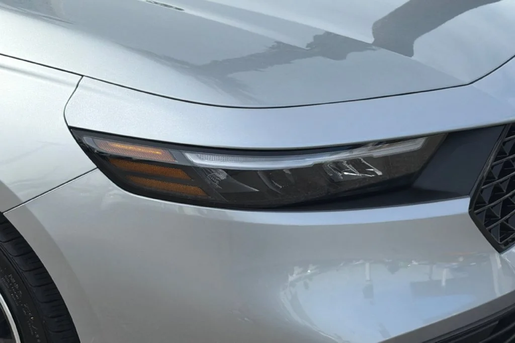 New 2026 Solar Silver Metallic Honda SE image 19