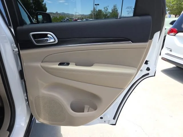 Used 2021 Bright White Clearcoat Jeep Limited image 23