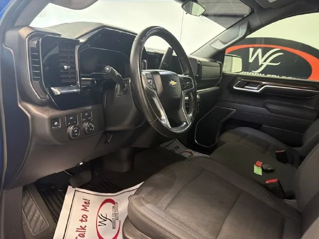 Used 2025 Blue Chevrolet LT image 12