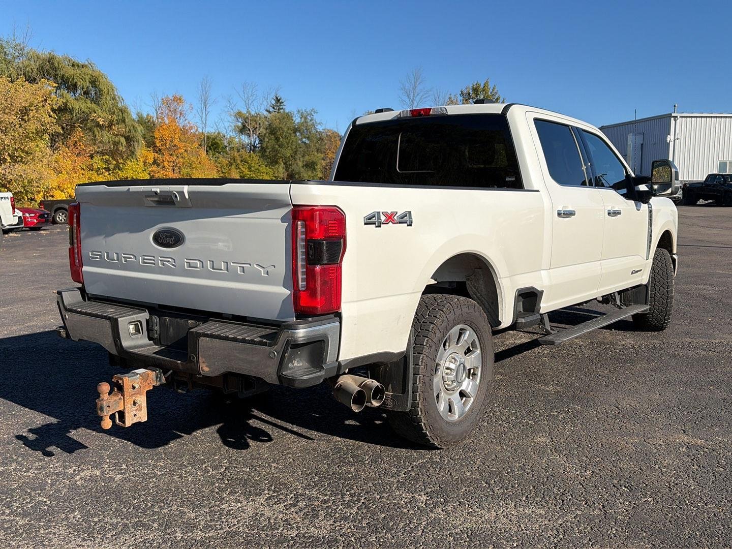 Used 2023 Star White Metallic Tri-Coat Ford Lariat image 4