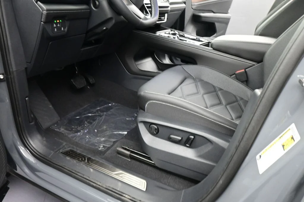 New 2026  Volkswagen SE w/Technology image 40