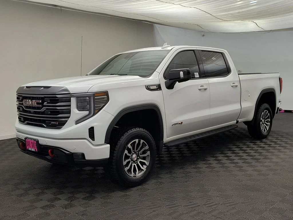 Used 2022 Summit White GMC AT4 image 1