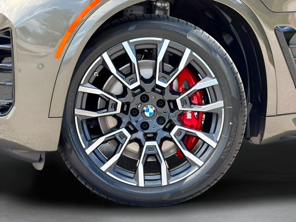 New 2026 Manhattan Green Metallic BMW xDrive50e image 27