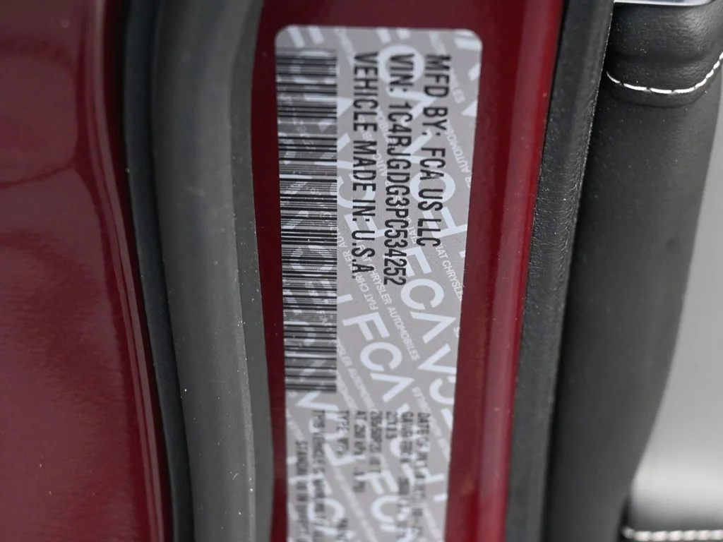 2023 Jeep Grand Cherokee Overland - Photo 18
