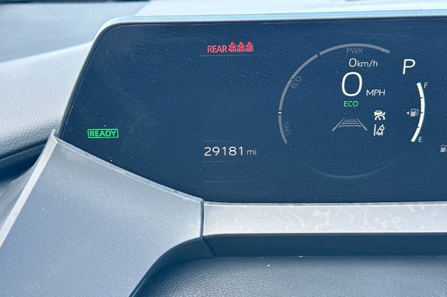 Certified Used 2025  Toyota LE image 30