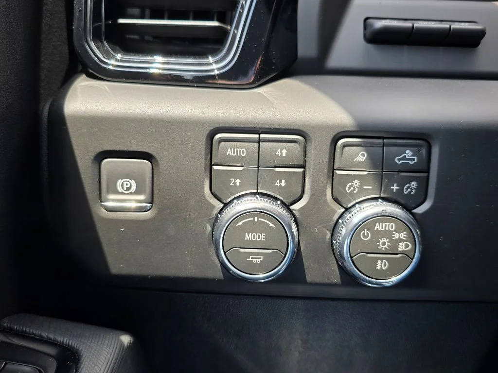 New 2026 Onyx Black GMC AT4X image 19