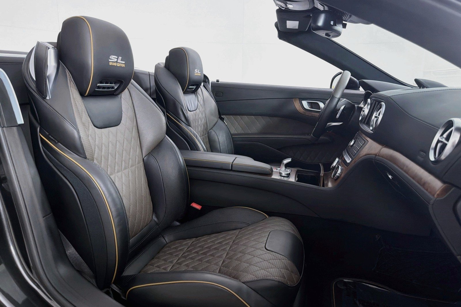 Used 2020 Graphite Grey Metallic Mercedes-Benz 450 image 8