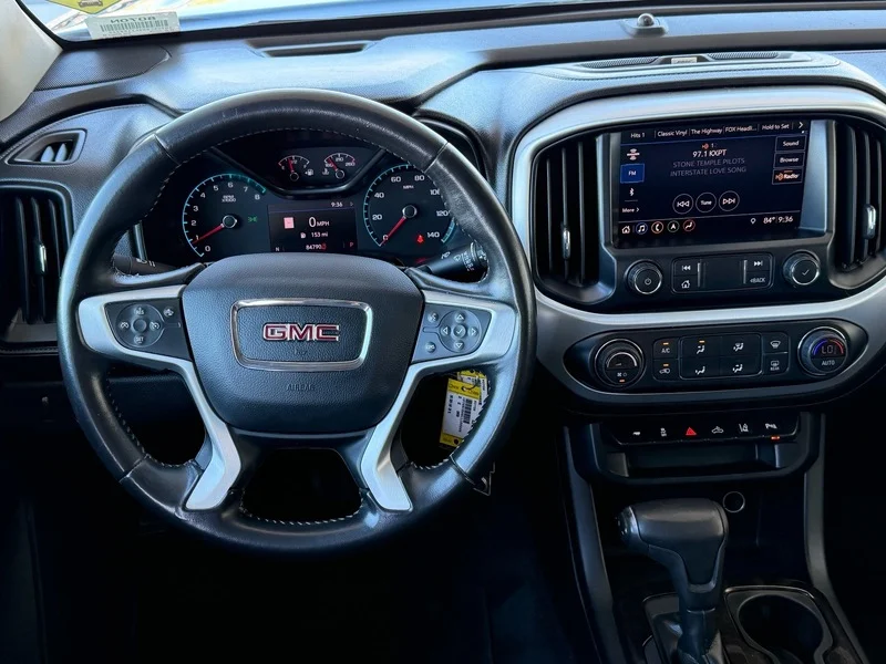 Used 2020 BLUE EMERALD METALLIC GMC 2WD SLE image 12