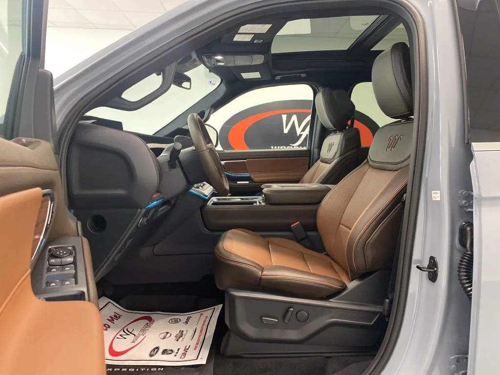 New 2027 Glacier Gray Metallic Tri-Coat Ford MAX King Ranch® image 12