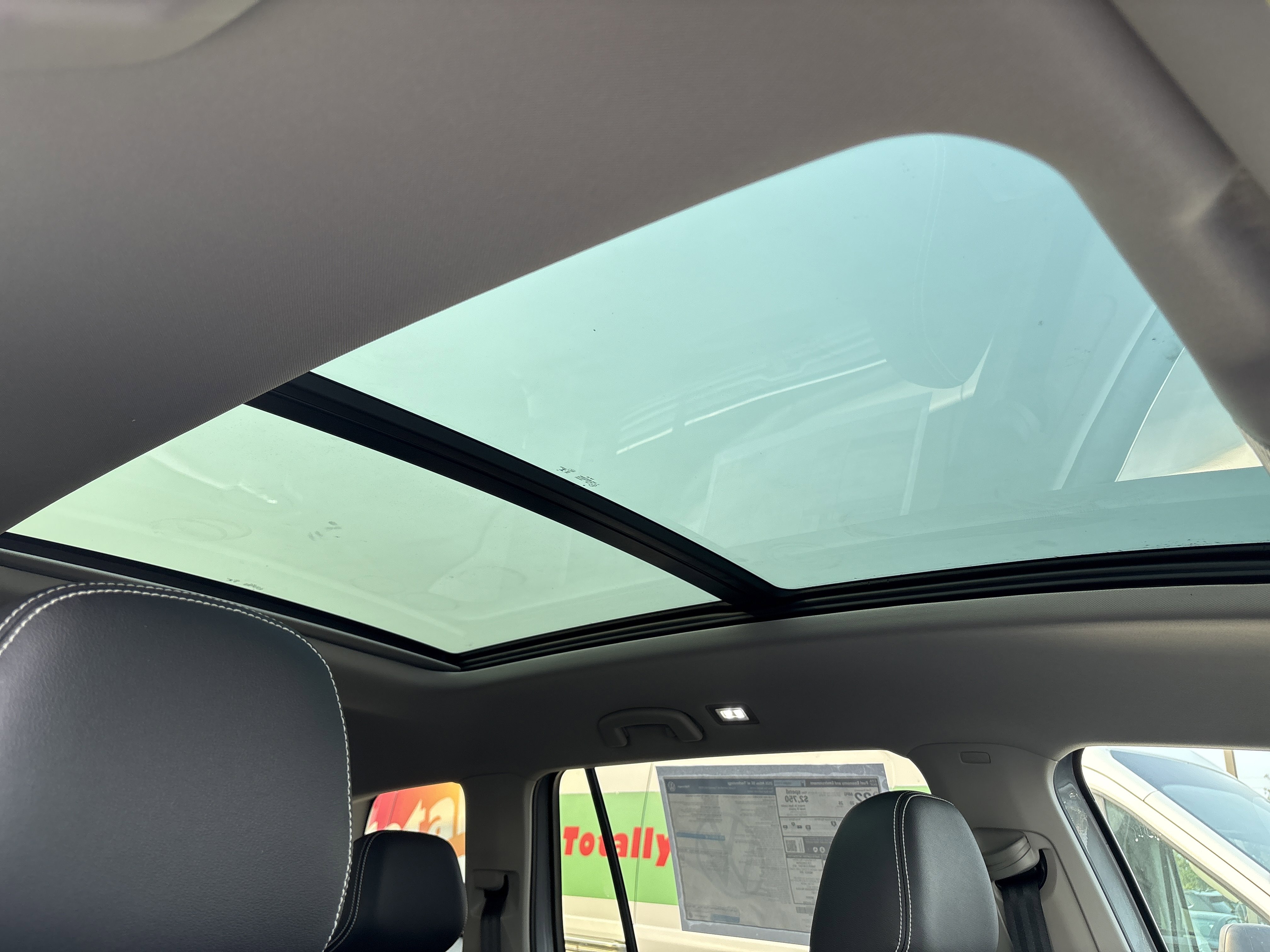 2026 Volkswagen Atlas SE w/Tech - Photo 24