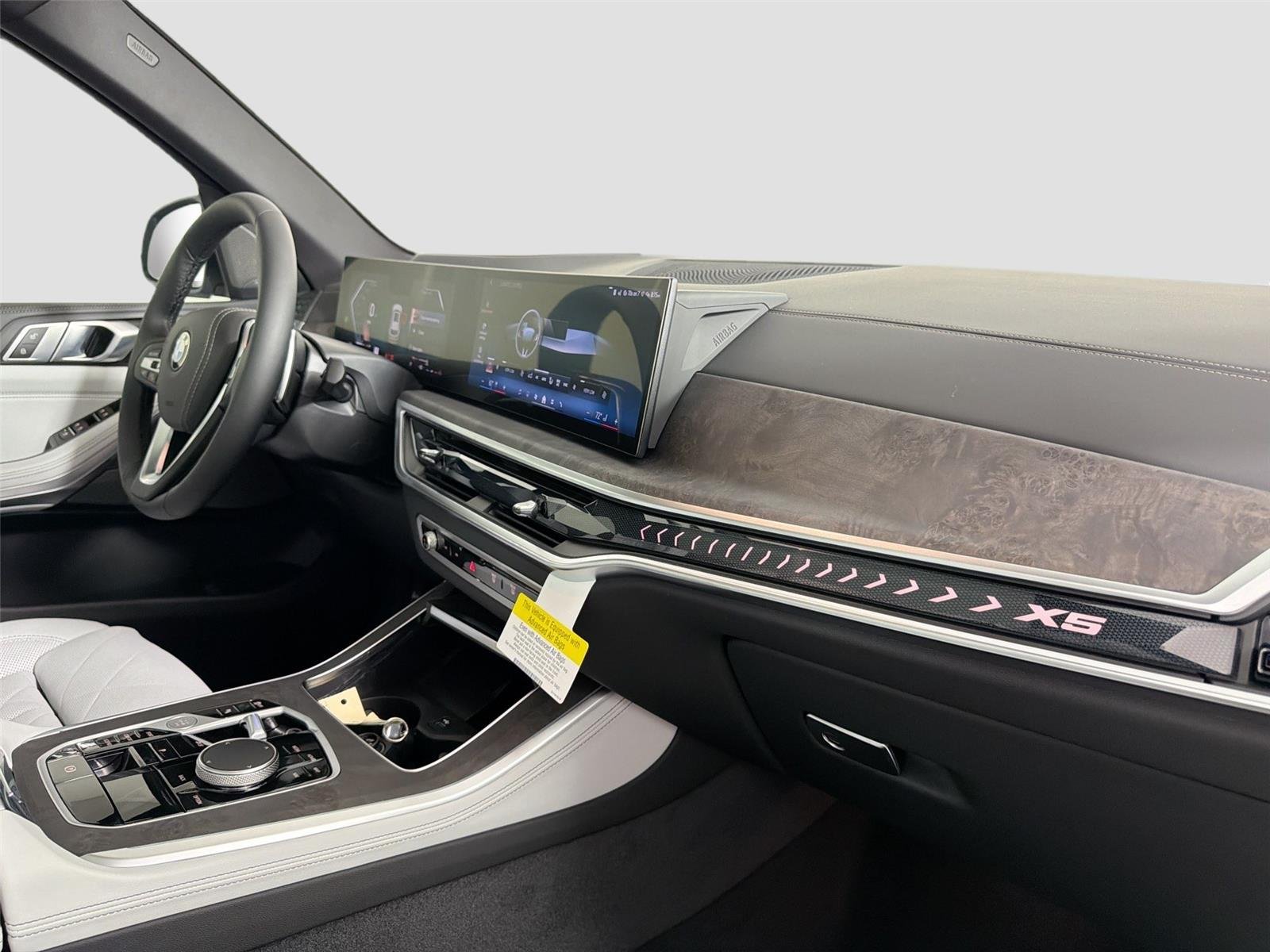 New 2026 Mineral White Metallic BMW xDrive40i image 27