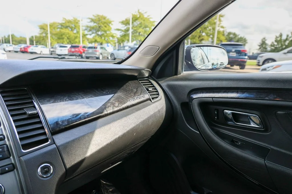Used 2012 Blue Ford Limited image 8