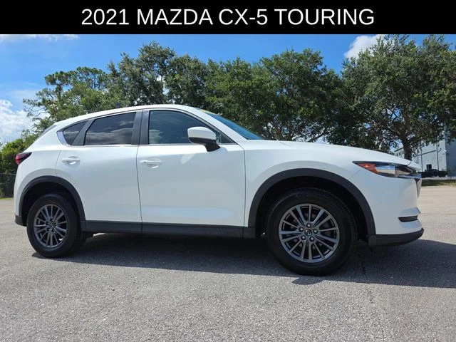 2021 Mazda CX-5 Touring Auto's photo