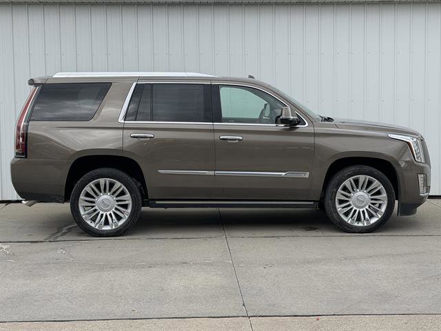 Used 2016 Terra Mocha Metallic Cadillac Platinum image 3