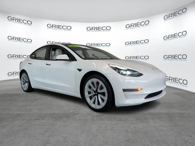 2023 Tesla Model 3 -'s photo