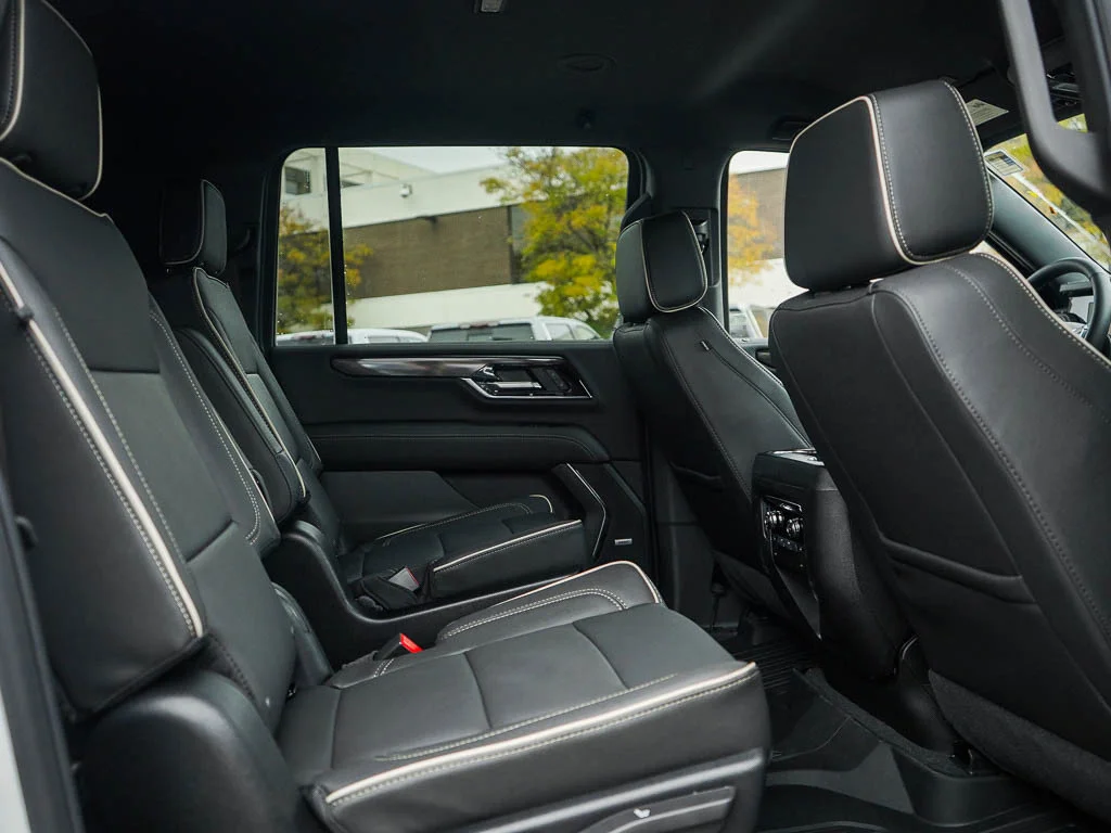 New 2026 Onyx Black GMC Elevation image 13