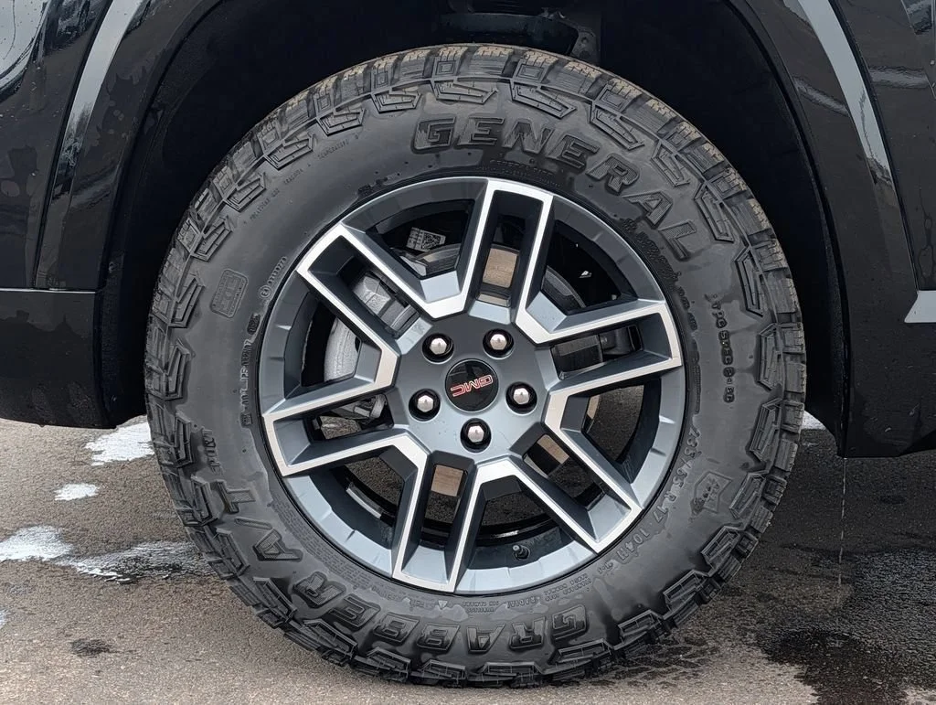 2026 GMC Terrain AT4 - Photo 5